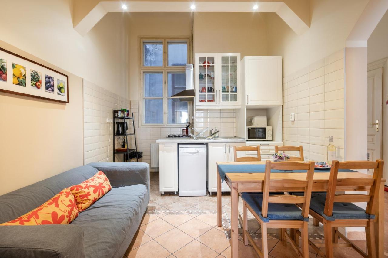 Lonyay Grand Apartment