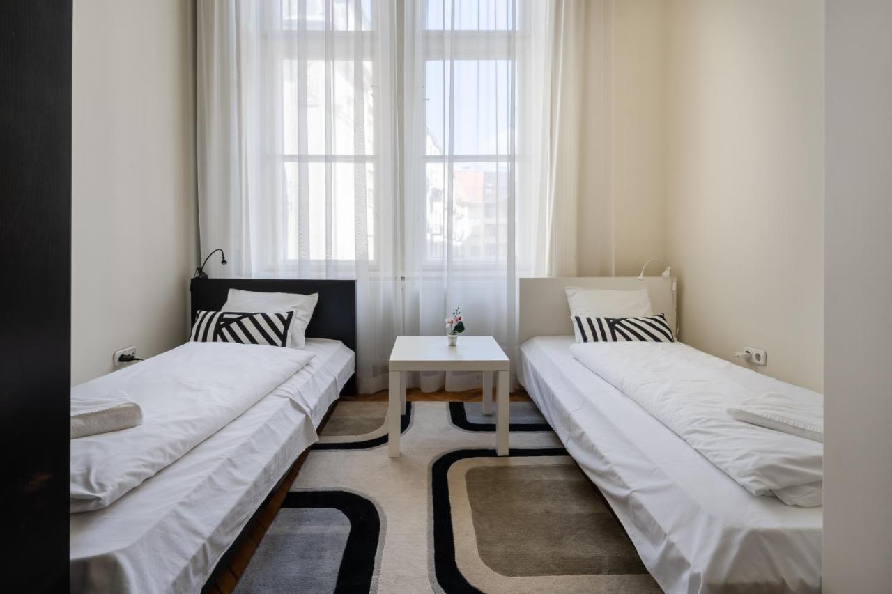 Lonyay Grand Apartment